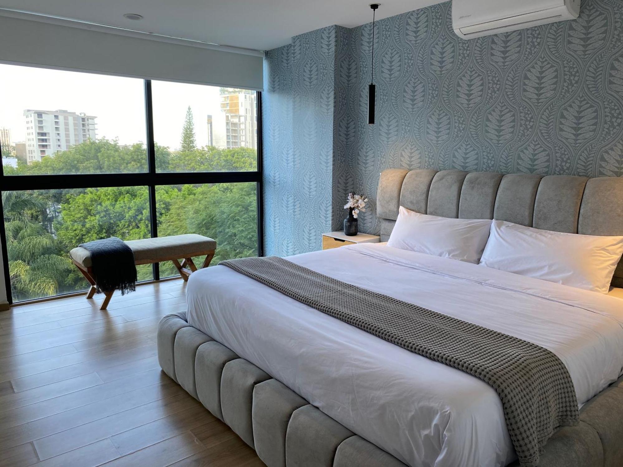 Dreamhaus Guadalajara Country Club Aparthotel Exteriör bild
